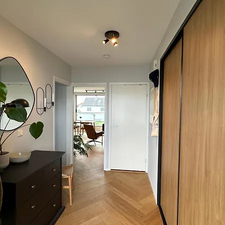 Modern - Perfect For Ons 2024 Apartment